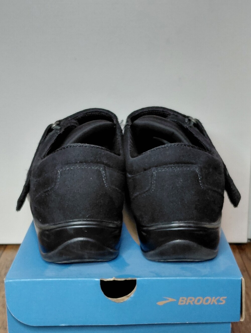10.5 Wide (E) Orthofeet Women’s Black Hook-and-Loop Velcro Comfort Loafers - Picture 3 of 15